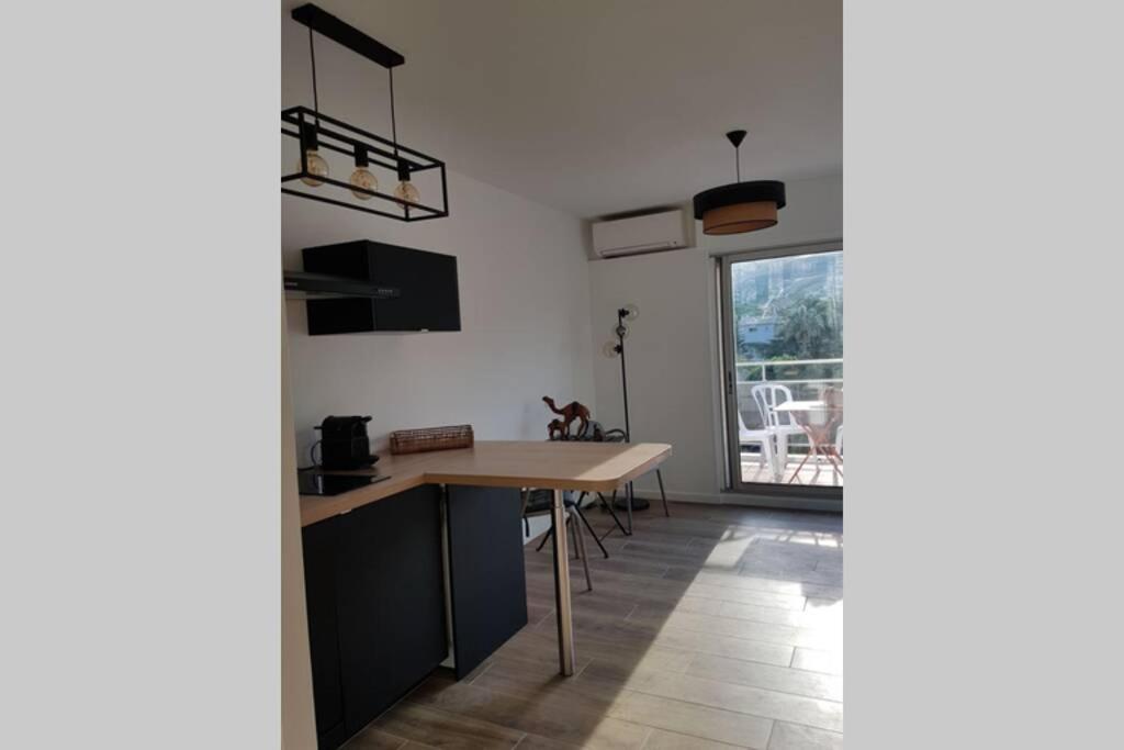 Appartement Deux Pieces , Climatise, Terrase, Cavalaire Eksteriør billede