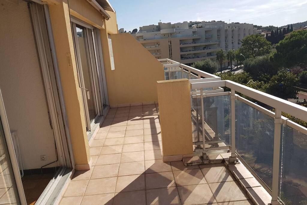 Appartement Deux Pieces , Climatise, Terrase, Cavalaire Eksteriør billede